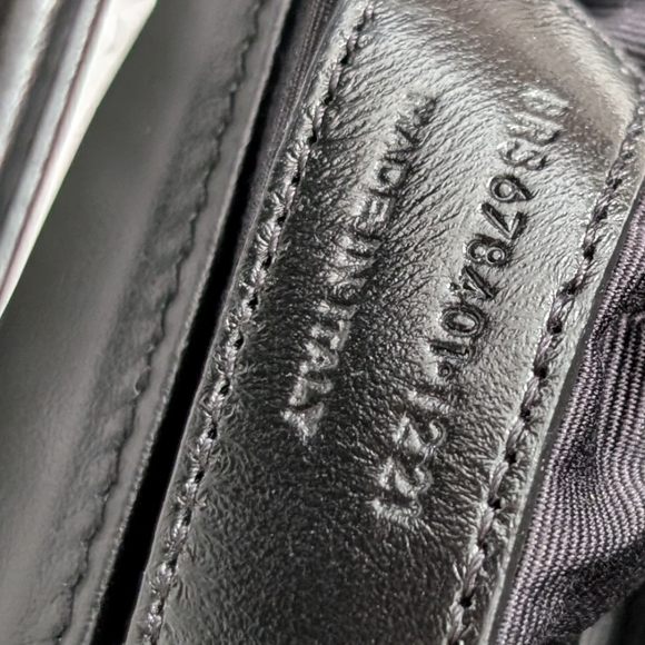 YSL Saint Laurent Toy Loulou - Picture 15 of 15